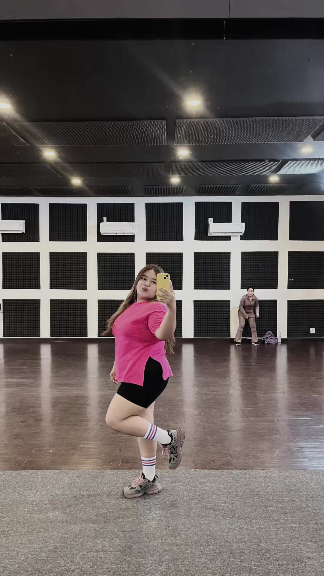 @Ayyuu