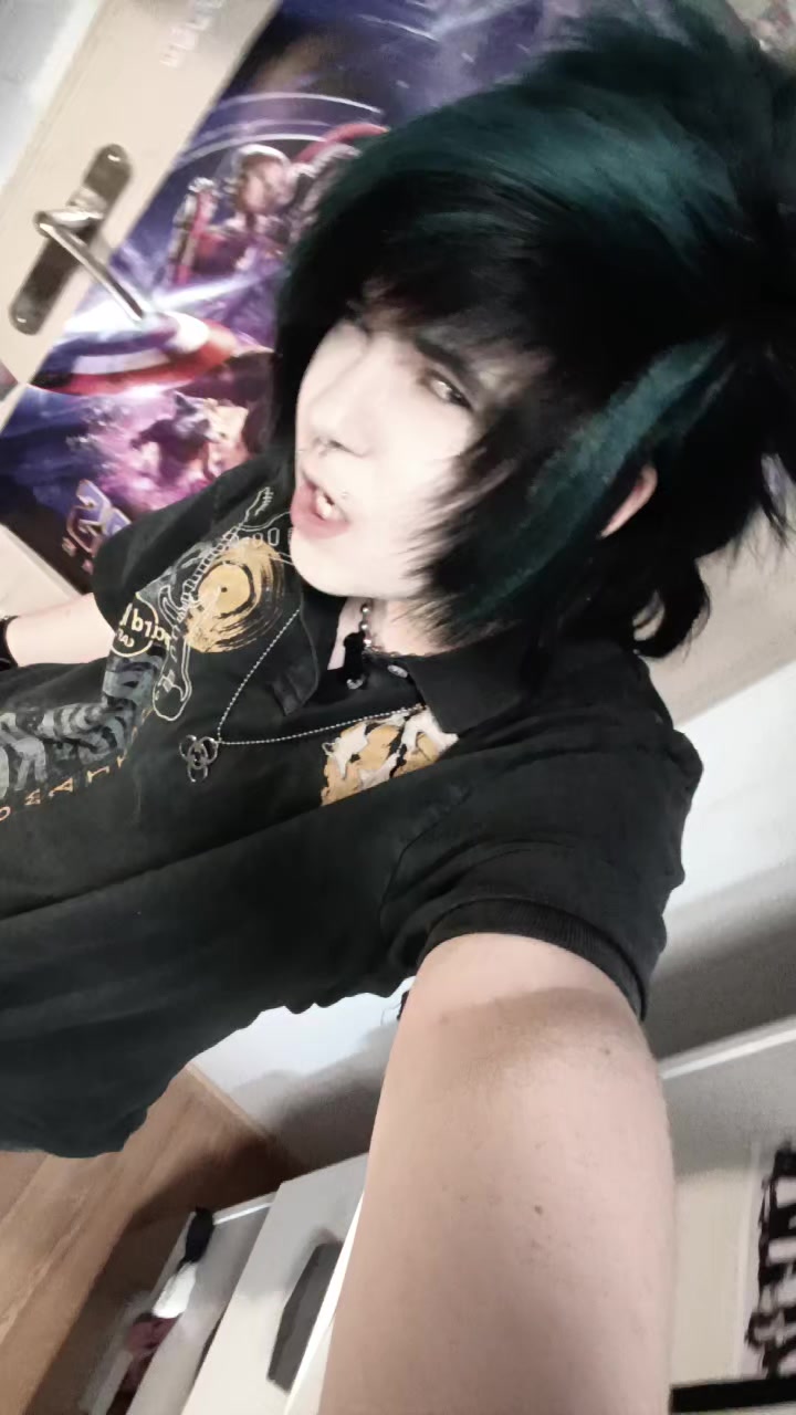@Victor ⍟.⎊.✪ (。´-ω・) ᶻ 𝗓 𐰁