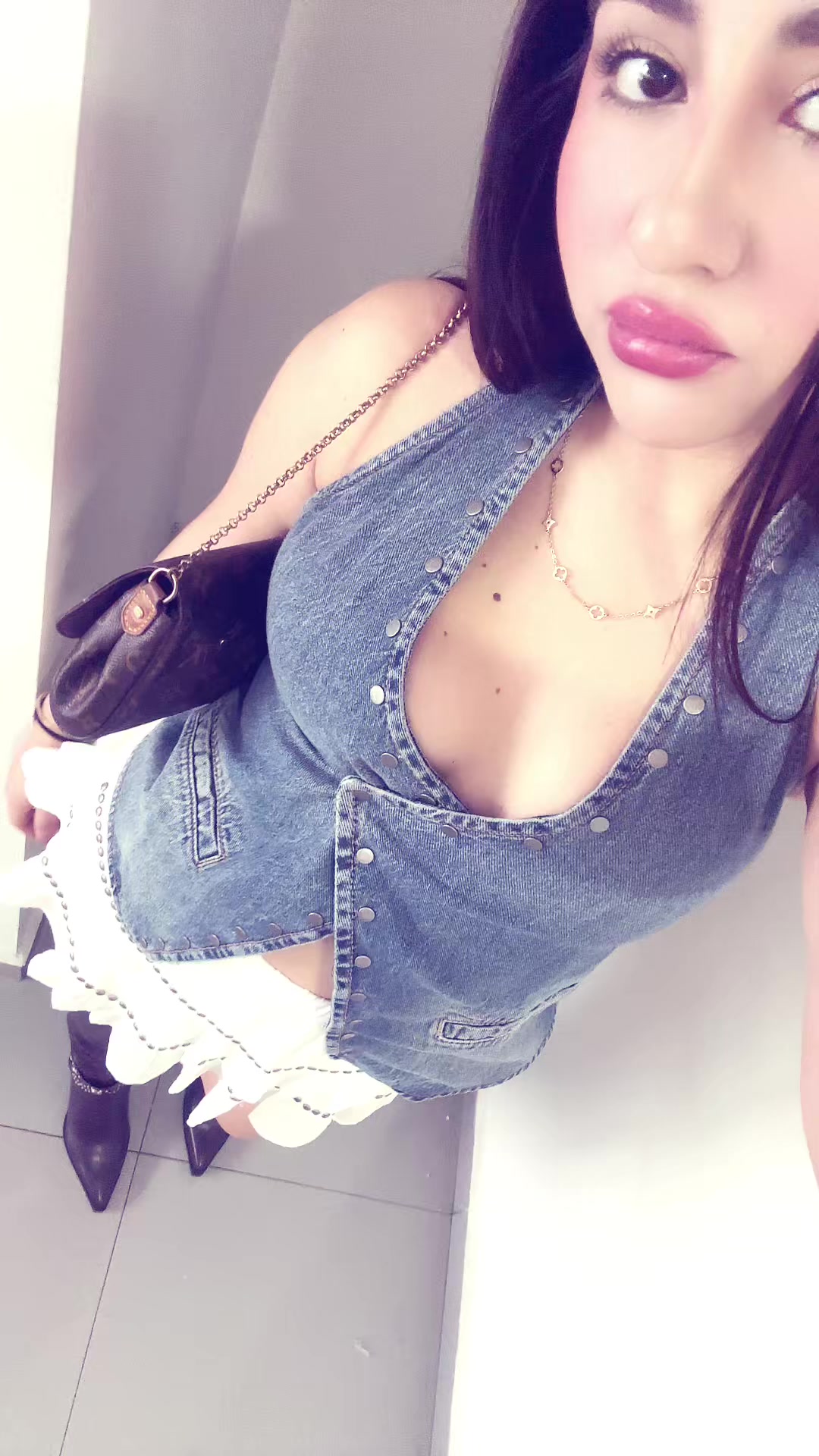 @kitty.tahiti