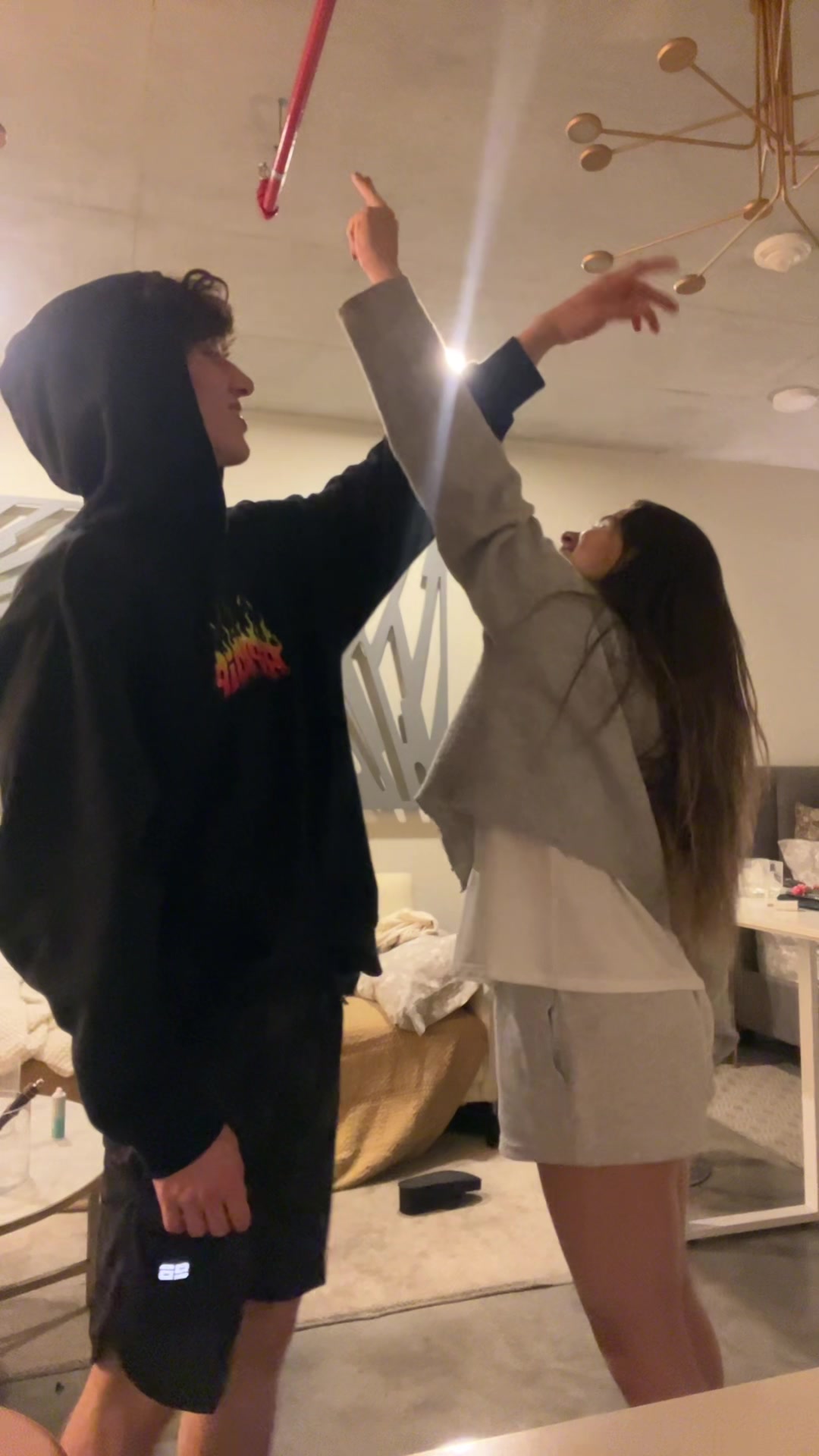 @zellalunaa