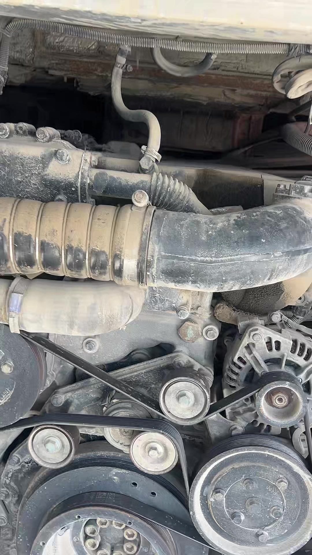 @מוסך וחלקי חילוף לאוטובוסים