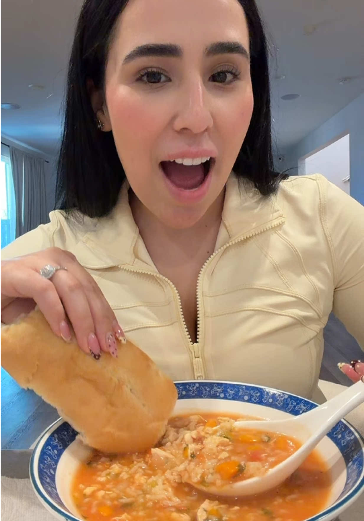 @stephaniereyex