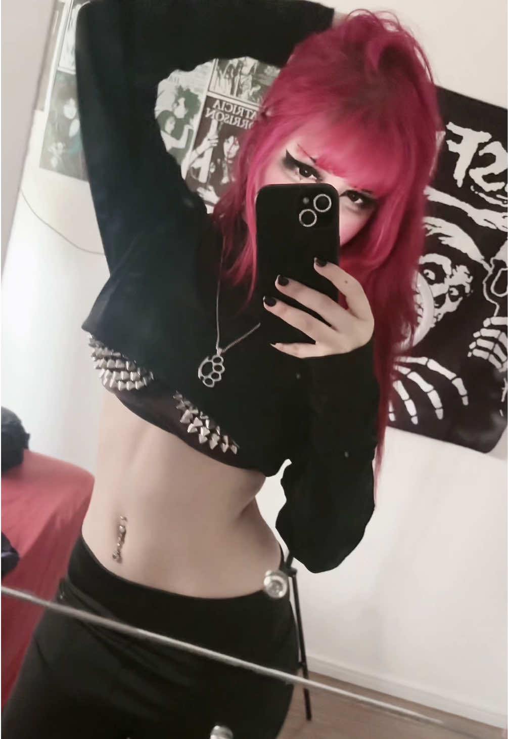 @gunsnpiercings