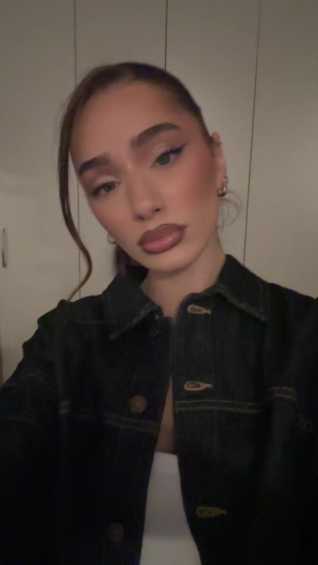 @oolisashabani