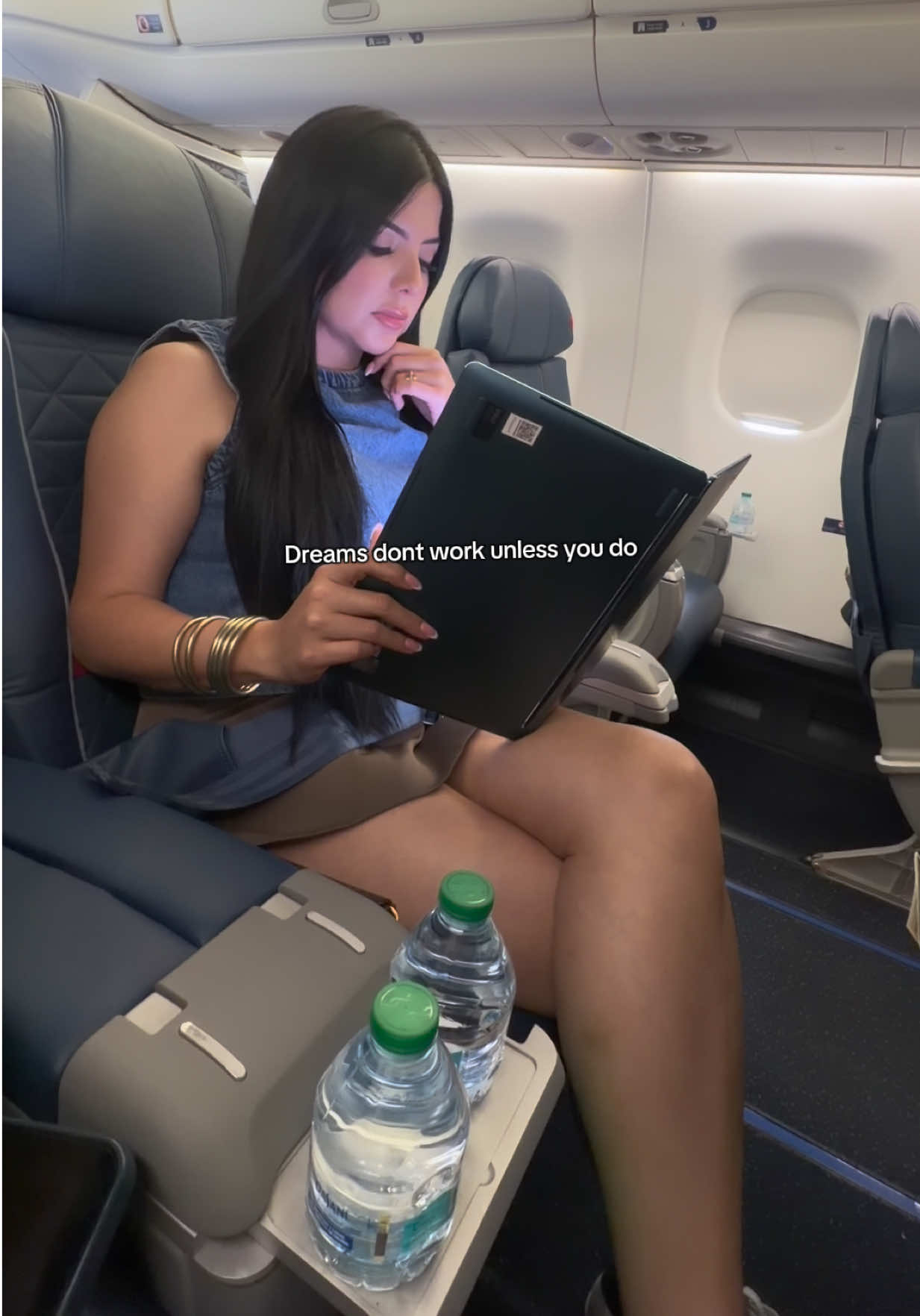 @Yaneri👩🏻&zwj;💻✨