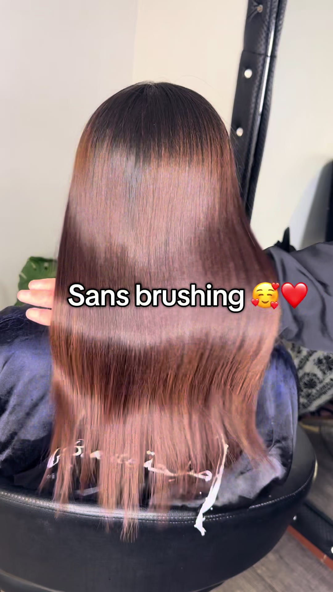 @Saliha-beaut&eacute;
