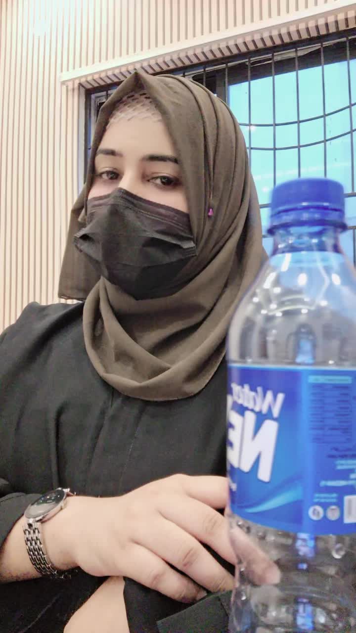 @Marŕÿ_QUêên🦋