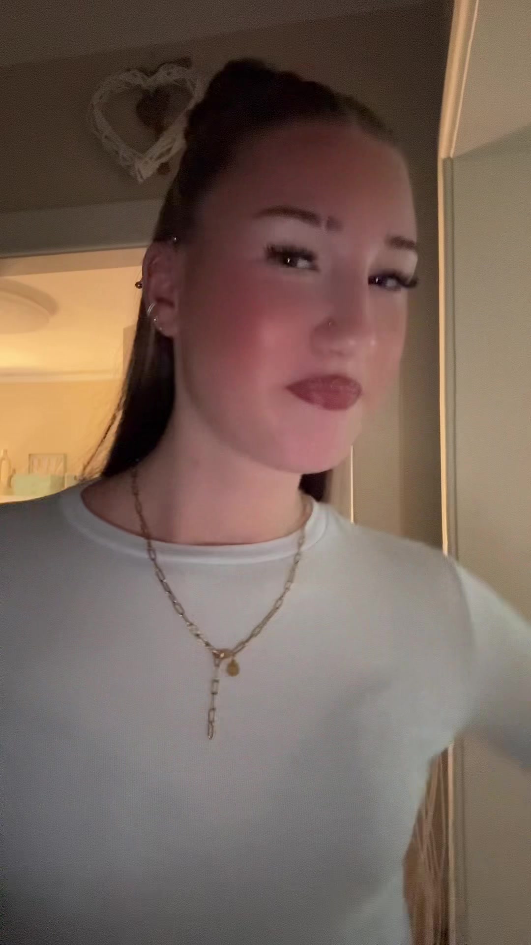 @ᴘʜɪʟɪɴᴇ⋆