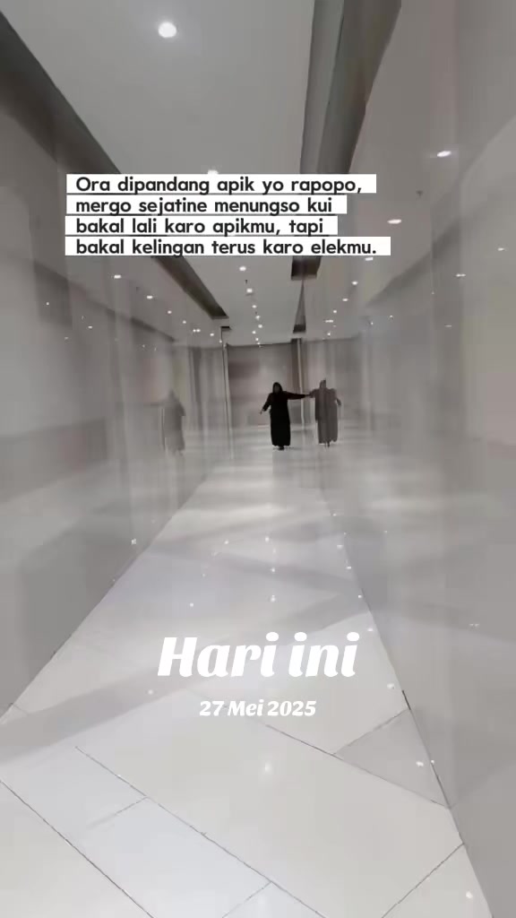 @Nayashoop