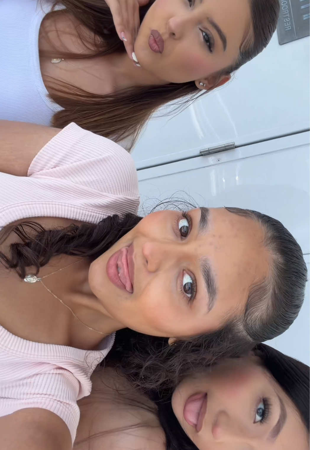 @𝒜𝓁ℯ𝓍𝓍𝒶