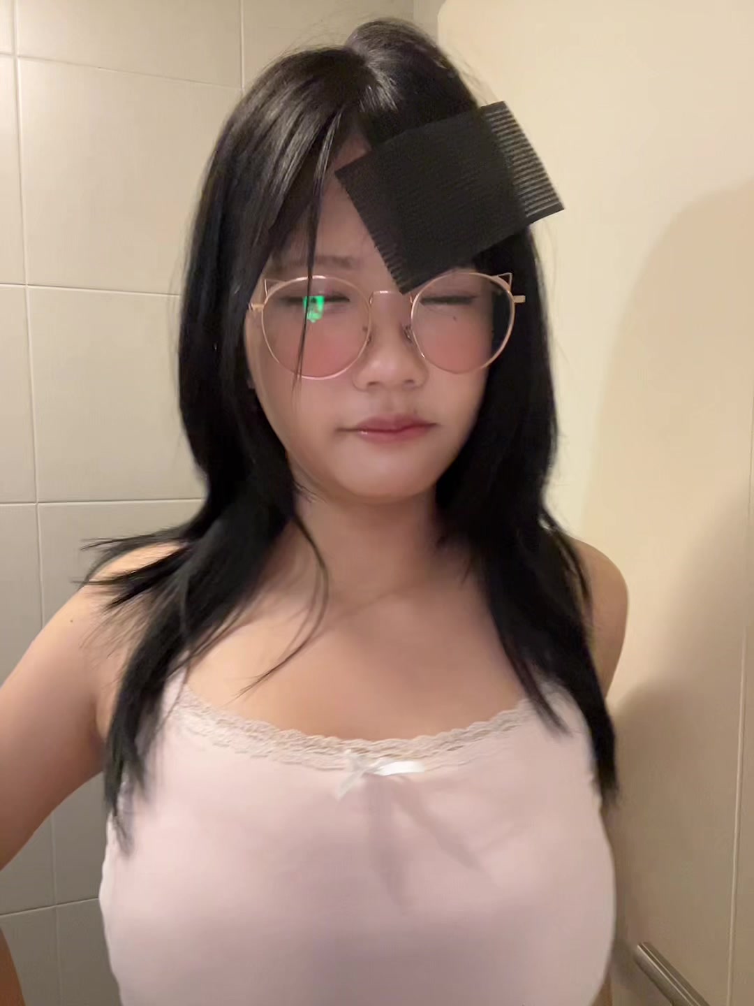 @ไม่ใช่นจ