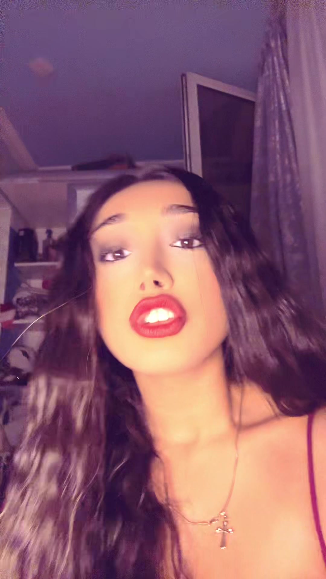 @𝐀𝐧𝐢.𝐉𝐨𝐮𝐫𝐧𝐚𝐥𝐢𝐬𝐭
