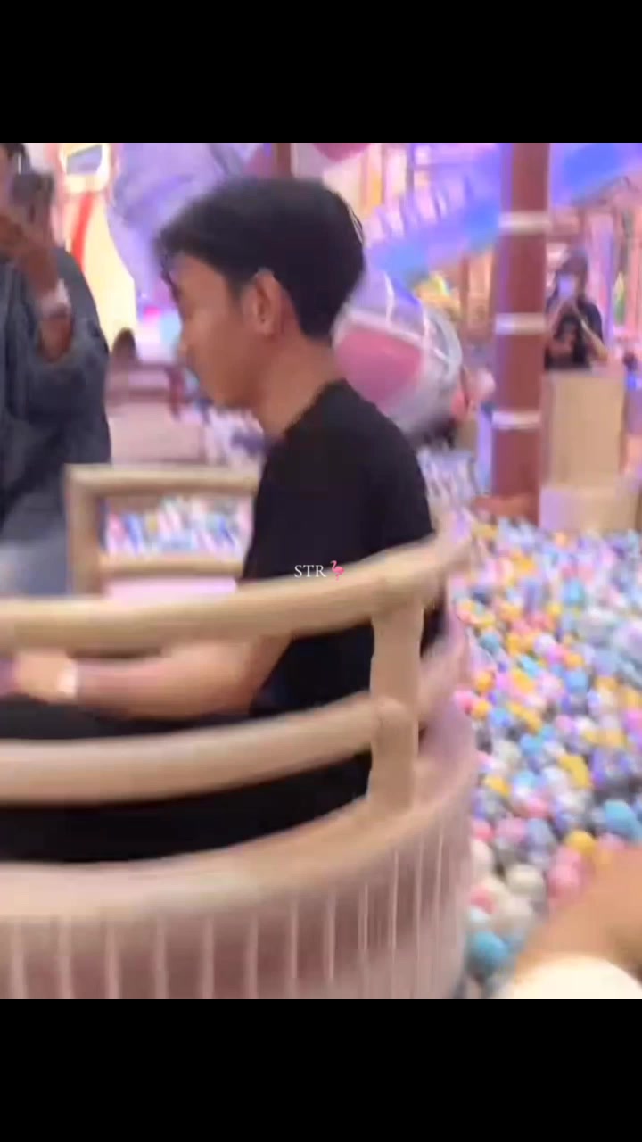 @𝐒𝐓𝐑🦩