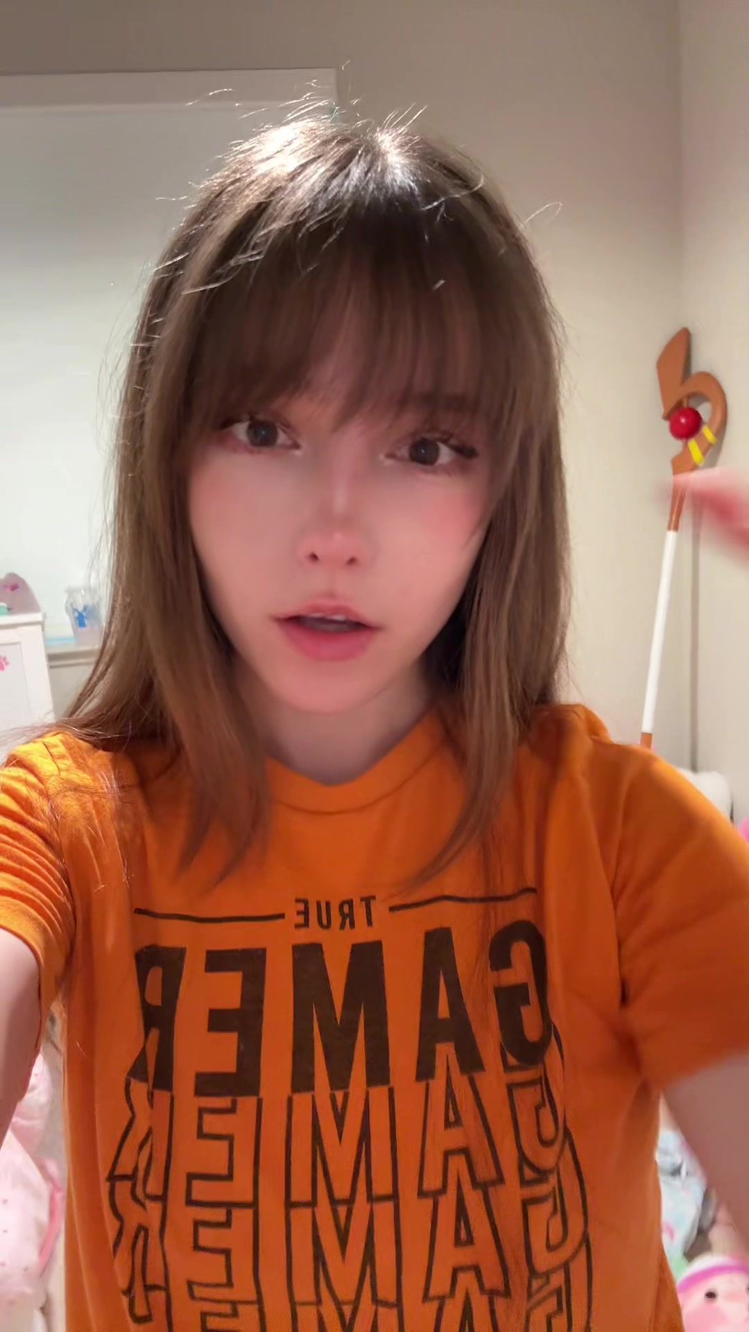 @twitch.tv/eviemeowie