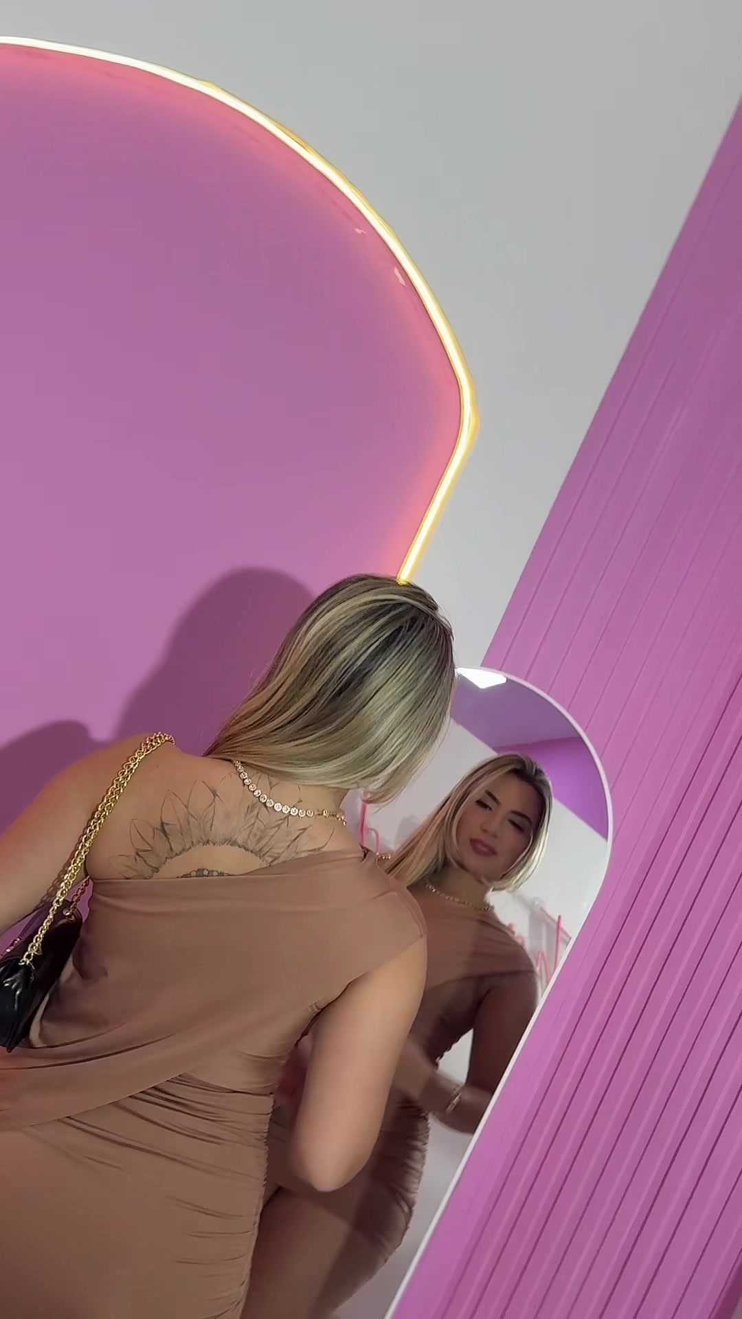 @thaymodasfeminina