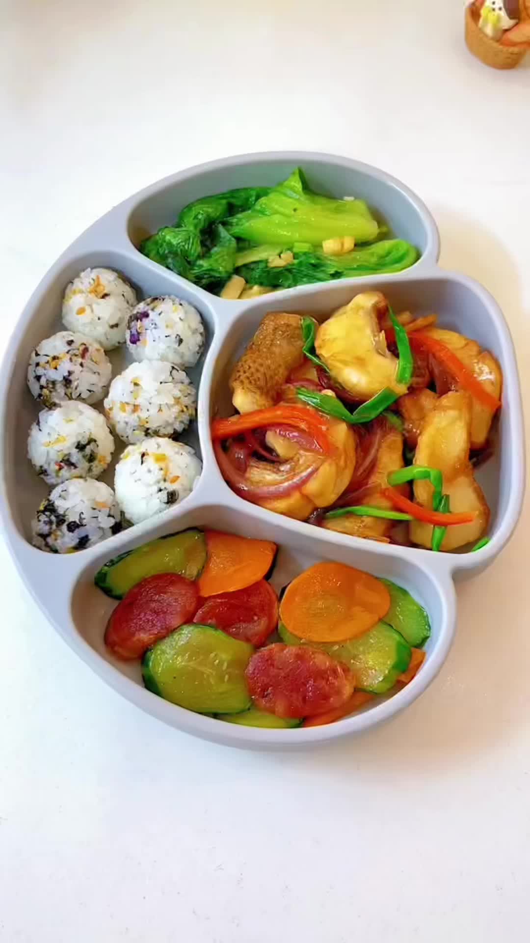 @Ăn dặm cùng Bống