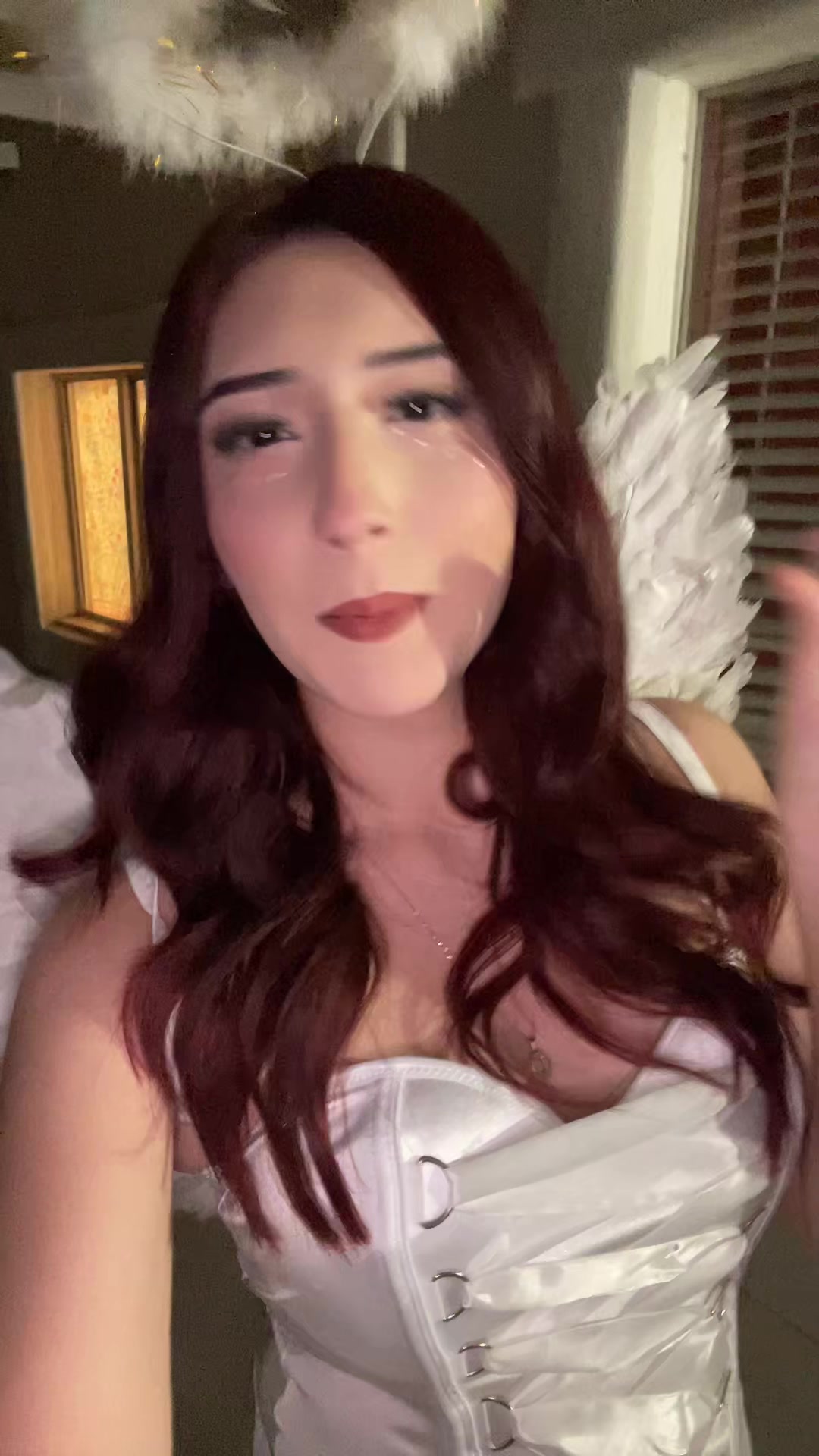 @laura