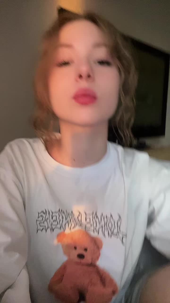 @vvv