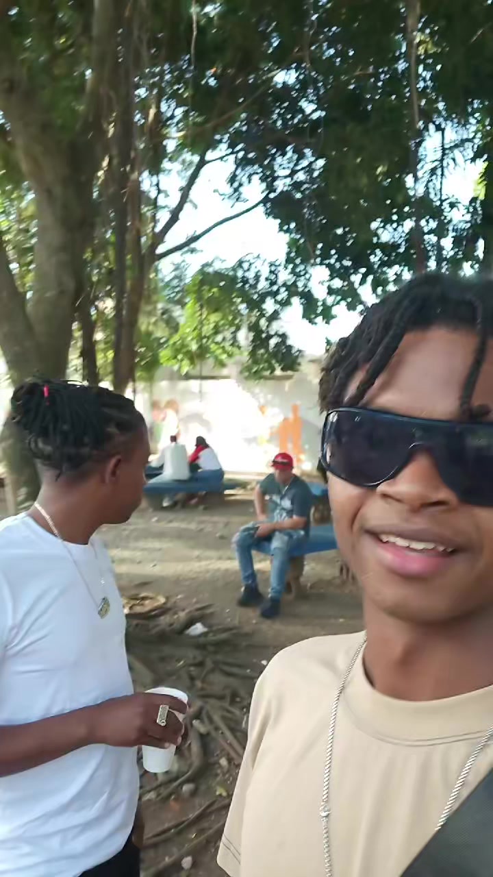 @Ag&uuml;ig&uuml;i Real🎓