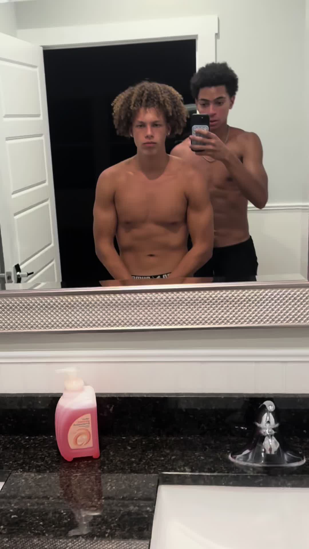 @Arlo_lifts