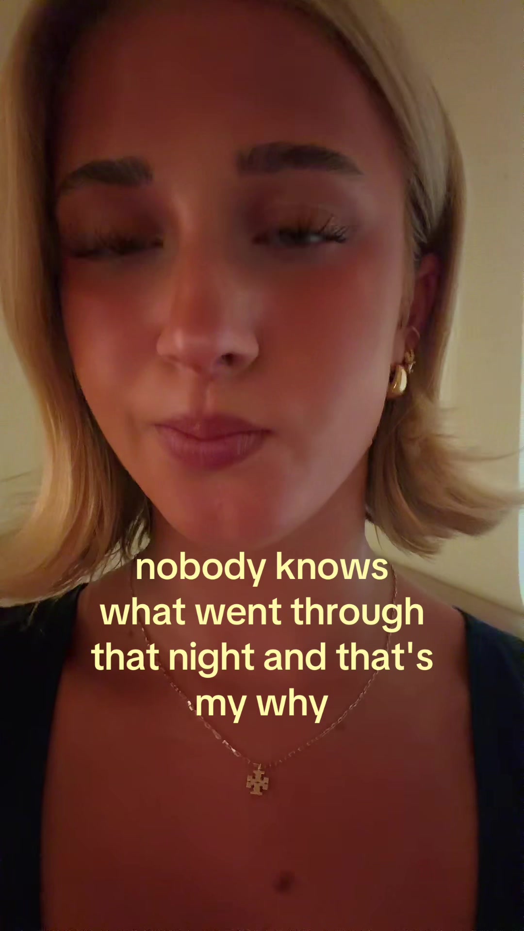 @theelliebarker