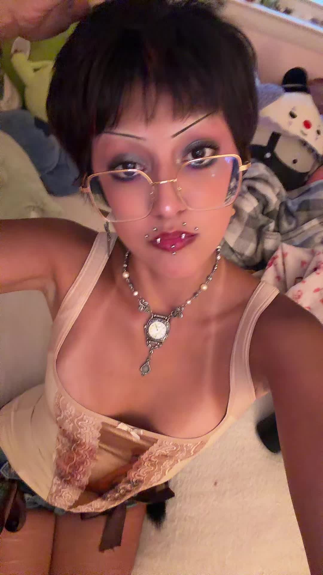 @m.