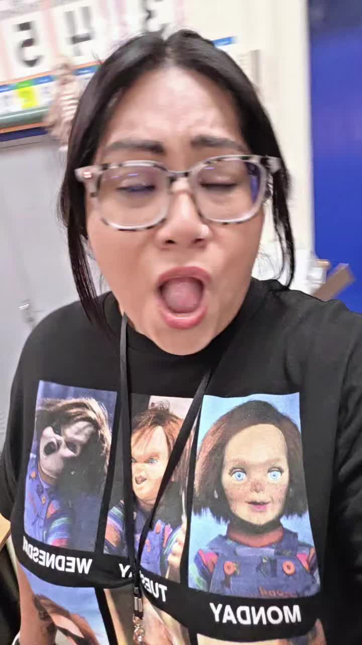 @Mzz. QueenLopez 💙💛✏️