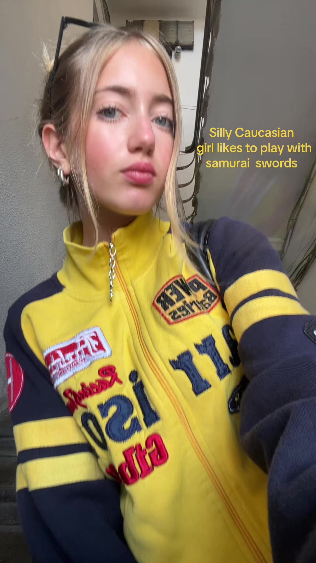 @Dumb_blonde