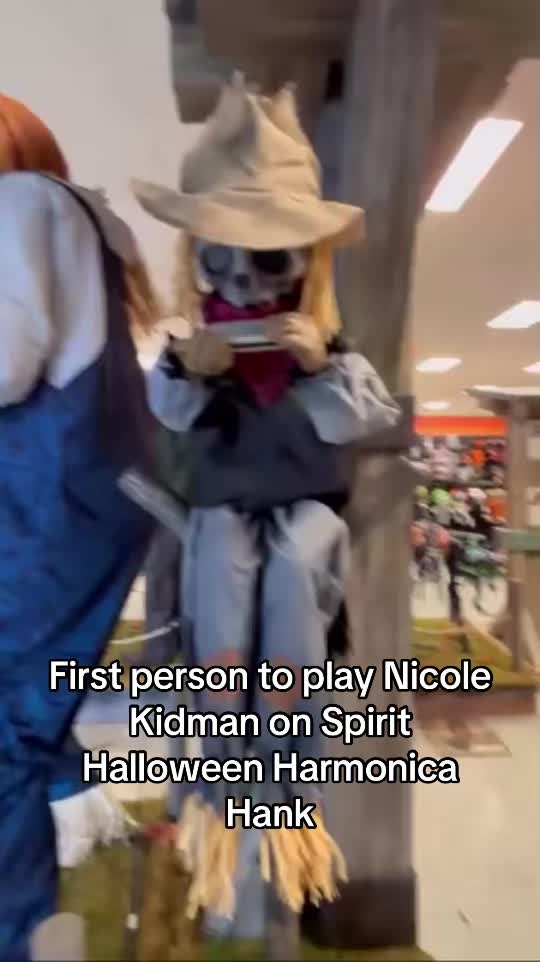 @Spooky Guy444