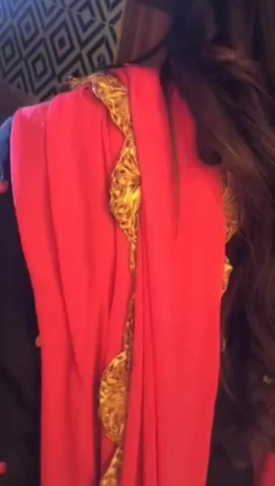 @Zara Khan