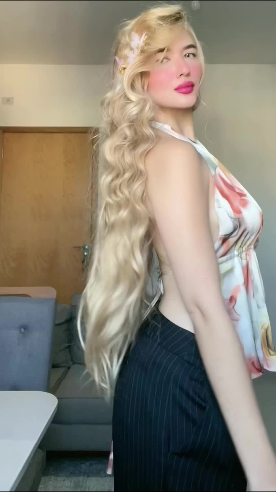 @sabrinnaamelie