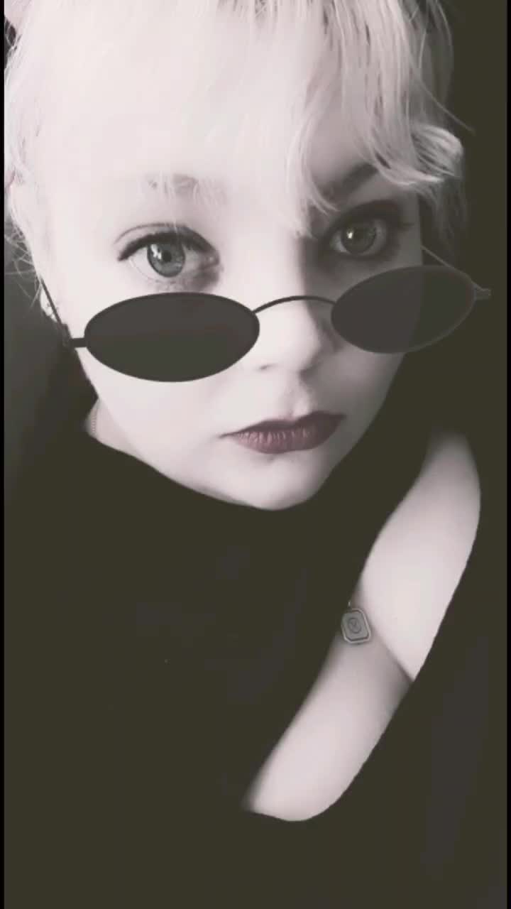 @FluffsterButt