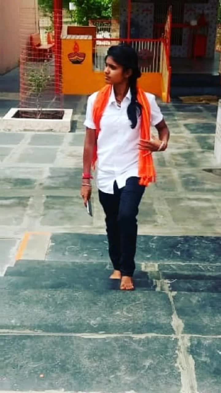 @ಕೆಚ್ಚೆದೆ ಕನ್ನಡತಿ ಅನು