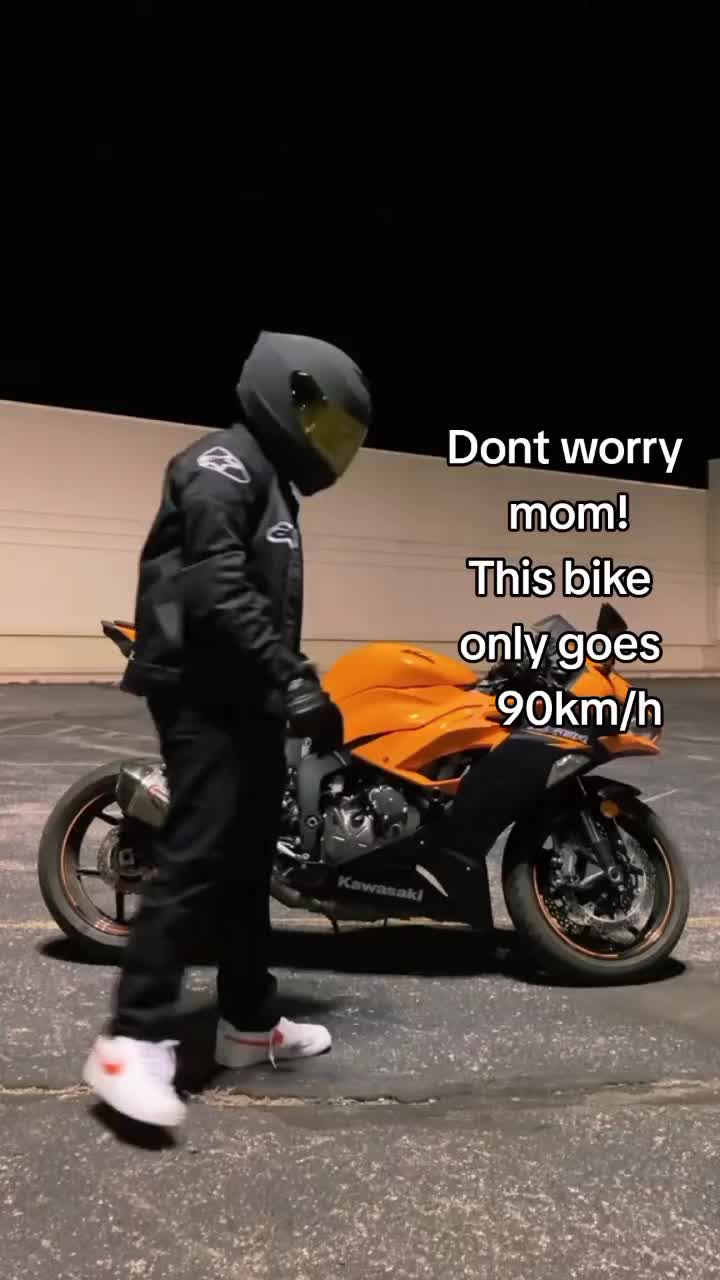 @✪