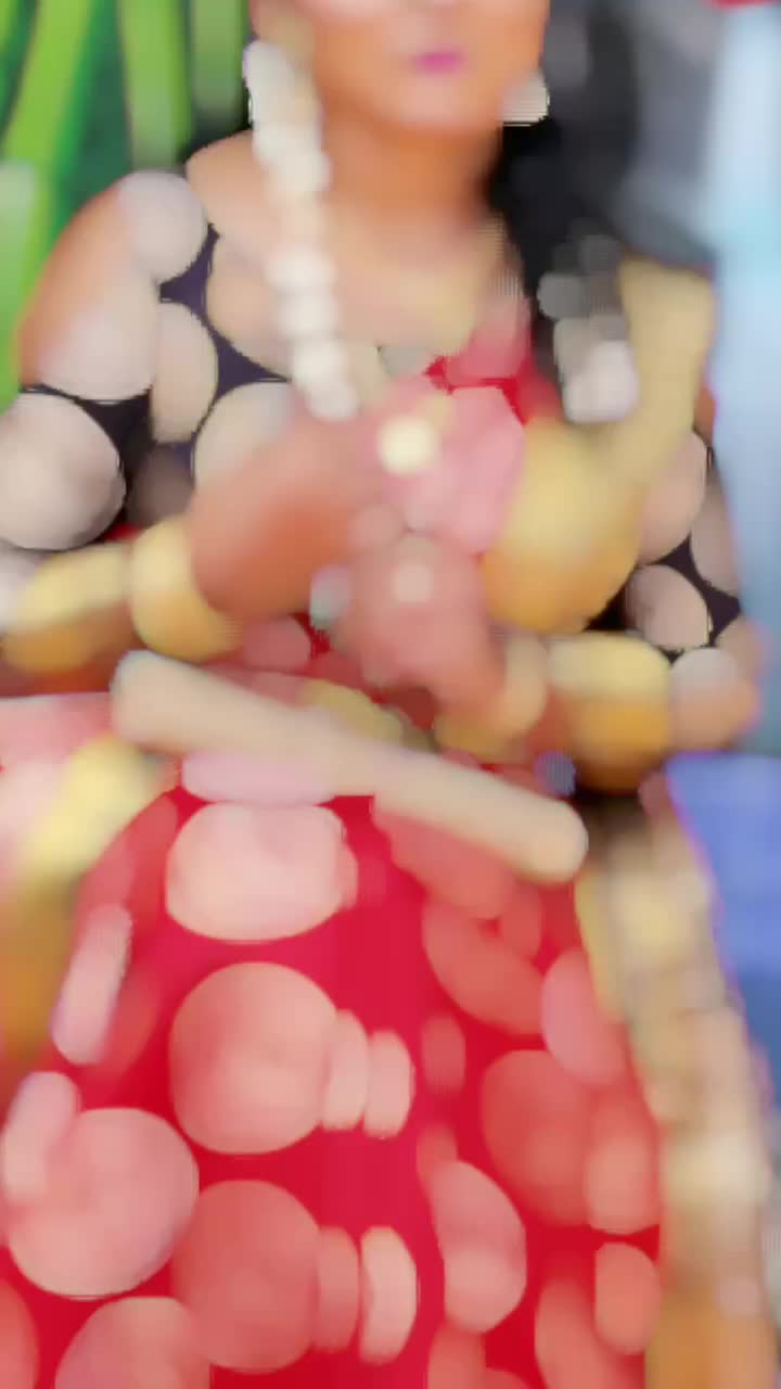 @பிரியஷாயிணி