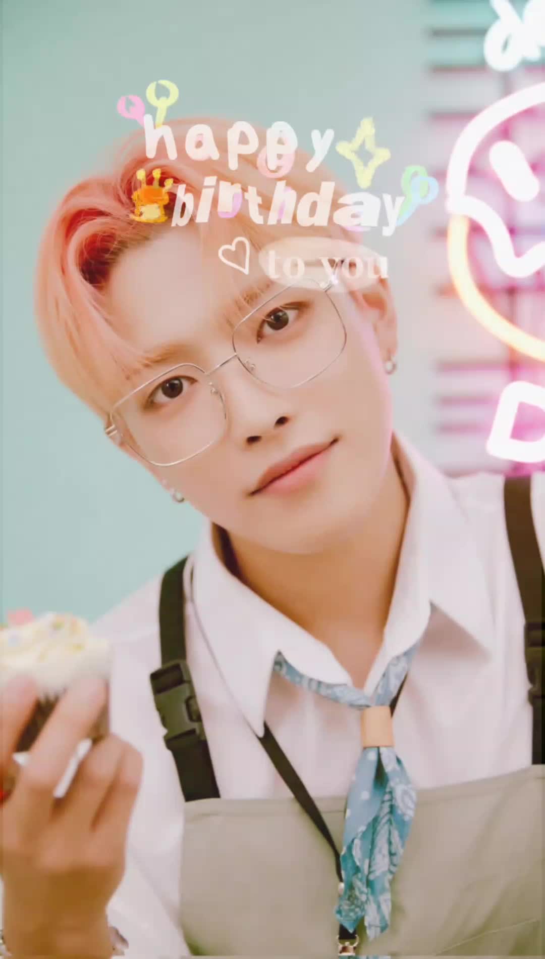 @so hawt🙂[hiat]
