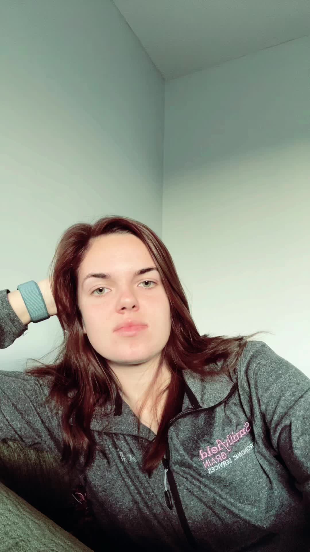 @halliebug ๐