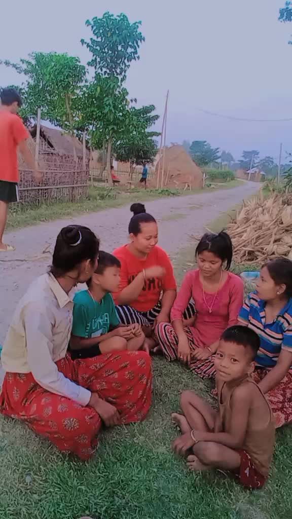 @Pari Mai🧚♀️🧚♀️