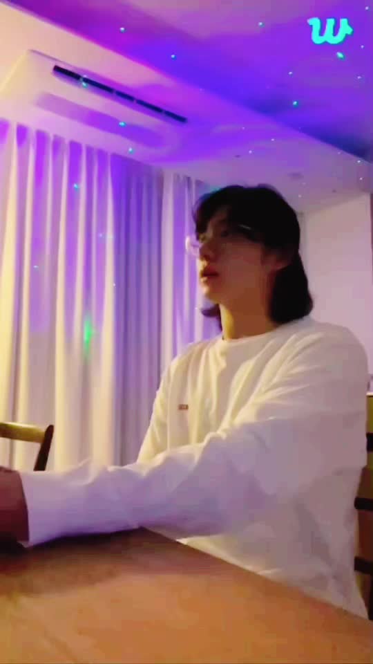 @전정국ちょんぐ ♡( ✌︎'ω')✌︎♡