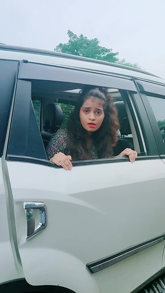 @♥️Shreya Tripathi♥️