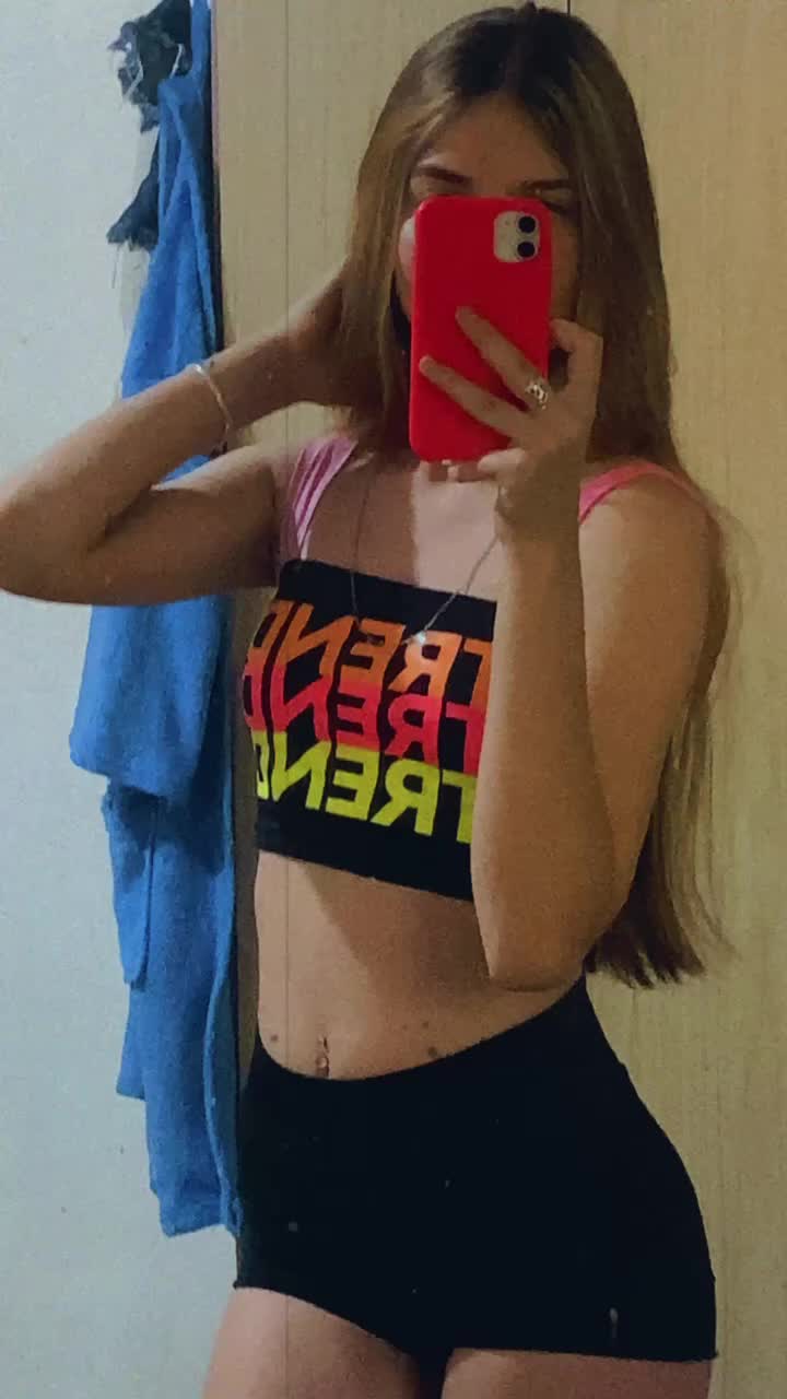 @Emillymazioli