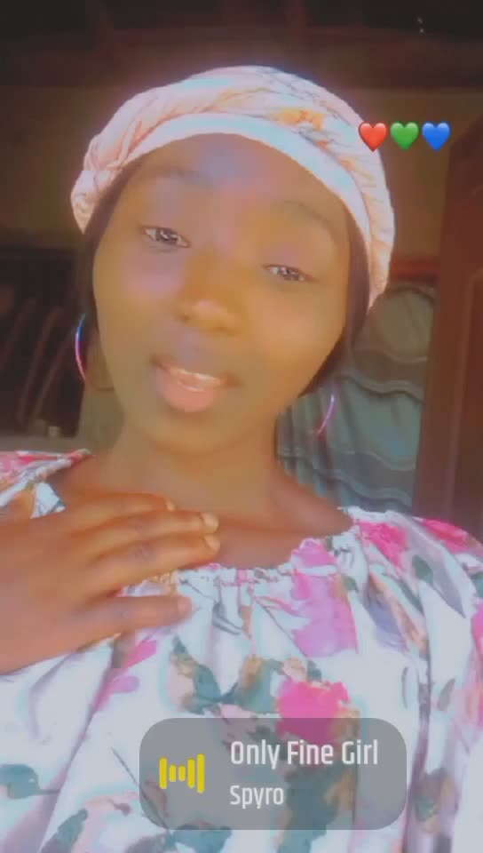 @UniQuebae