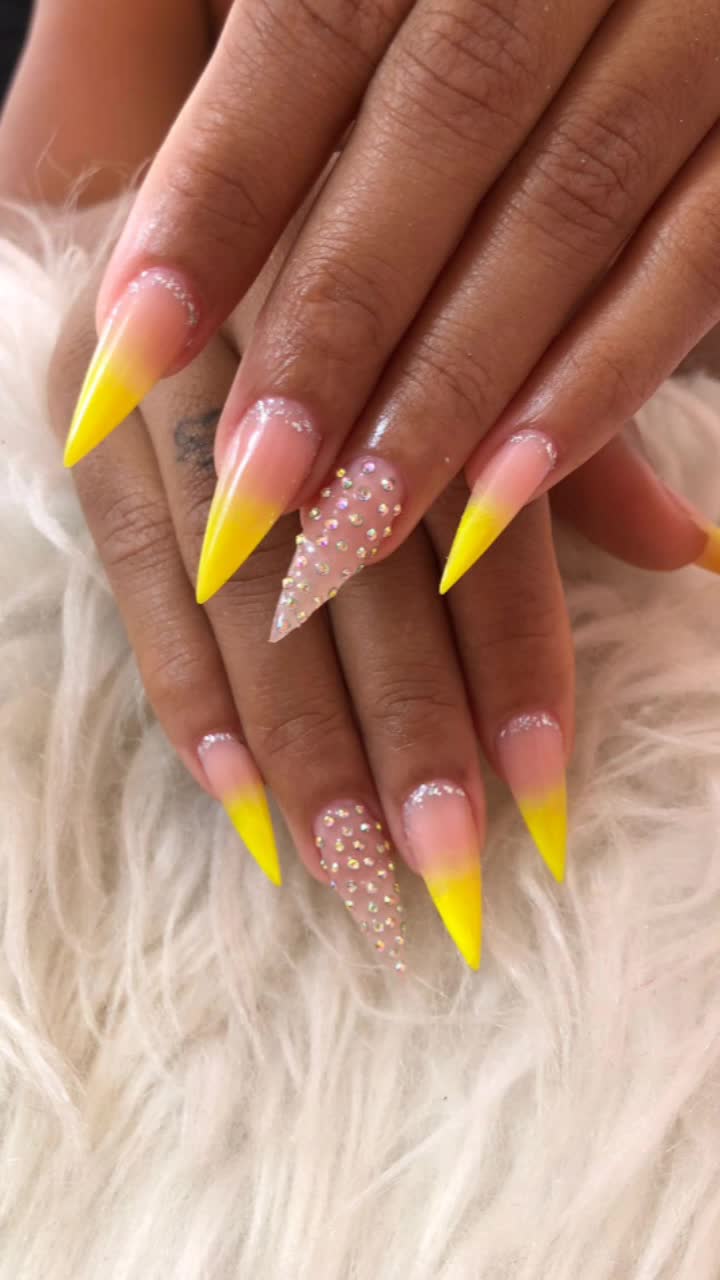 @Shakyra