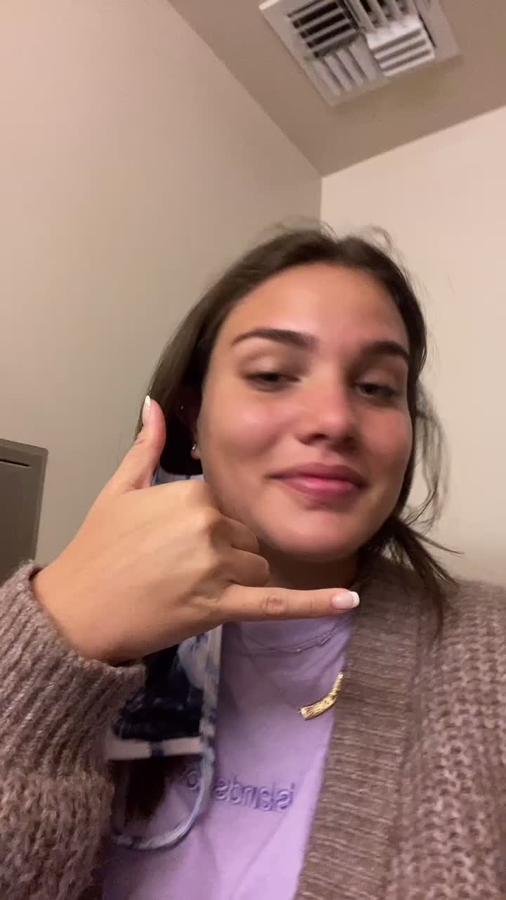 @ellienaone