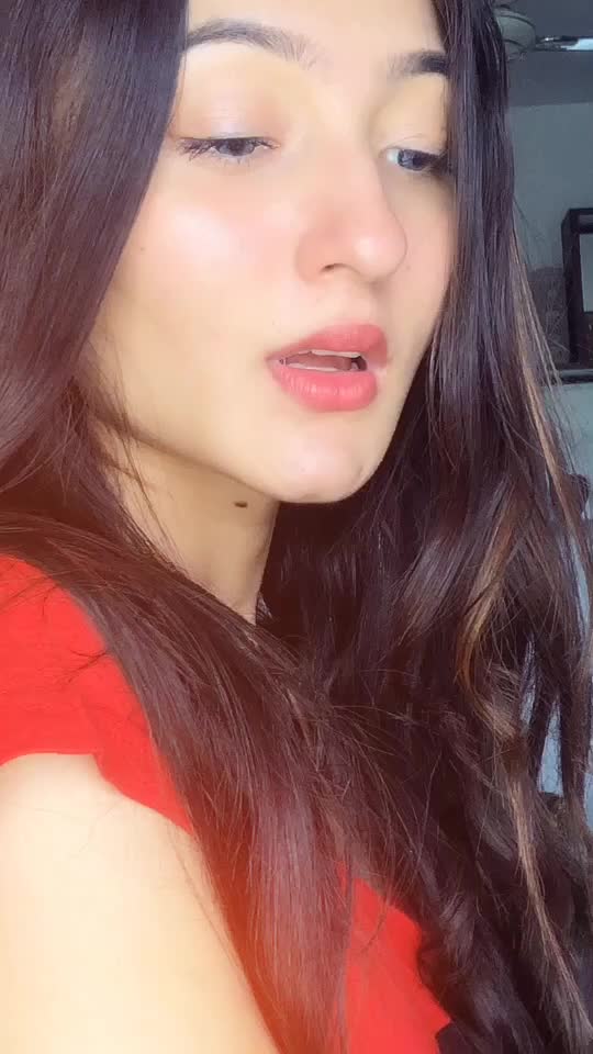 @Oviyaaa🌔