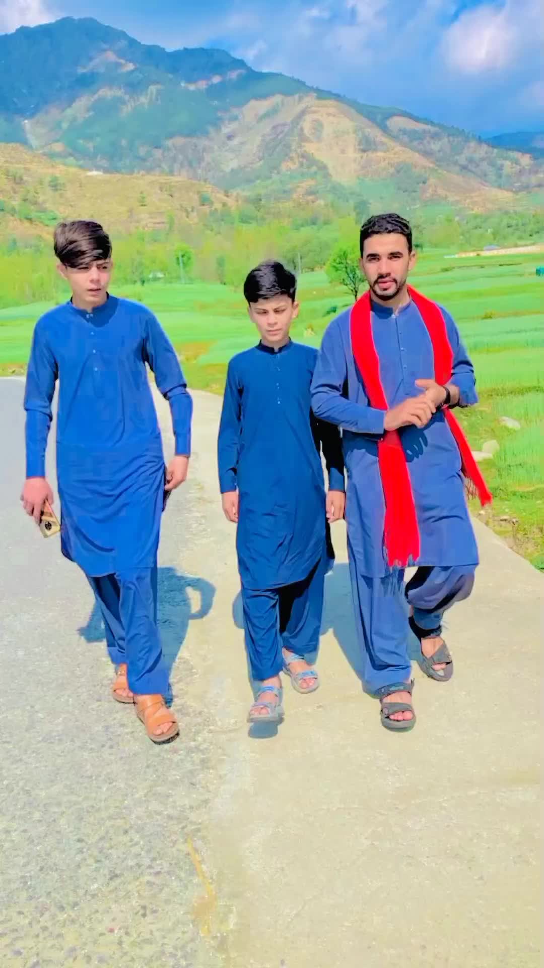 @💁🏻♂️CUTE یونس 🦋