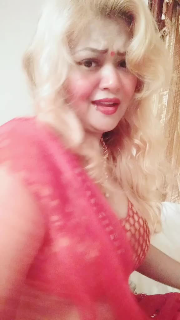 @Desi Queen❤️𝓑𝓜 ❤️
