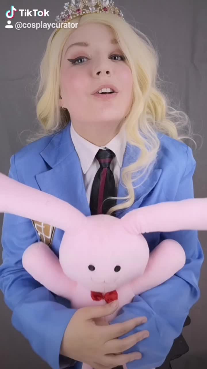 @Cosplay Curator1