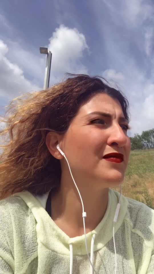 @Nina