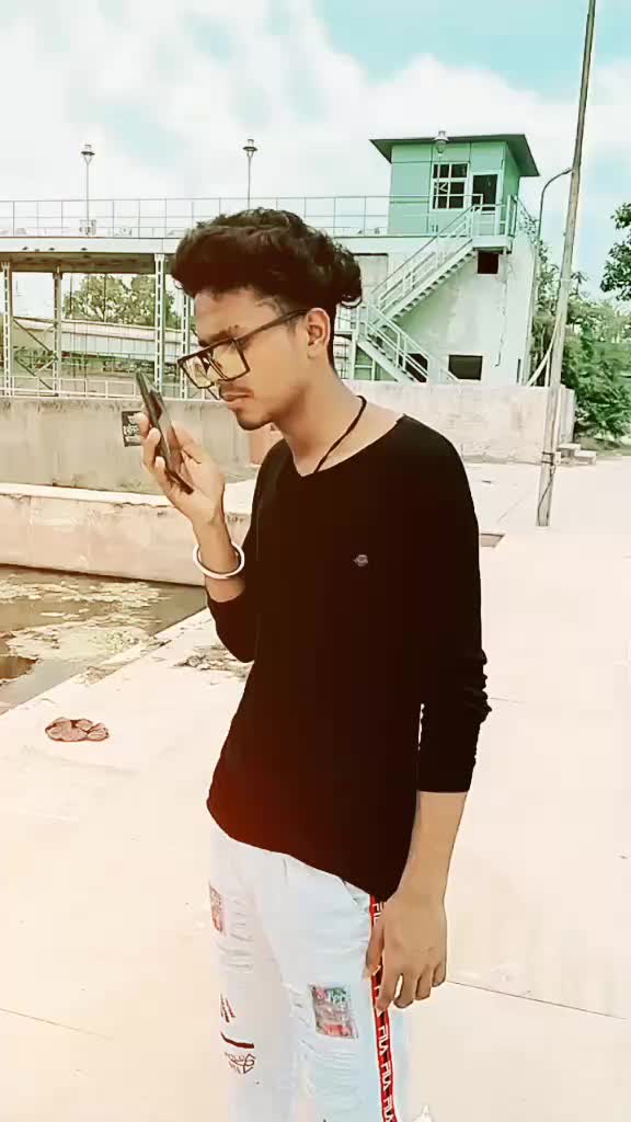 @Deewana Radhe ka